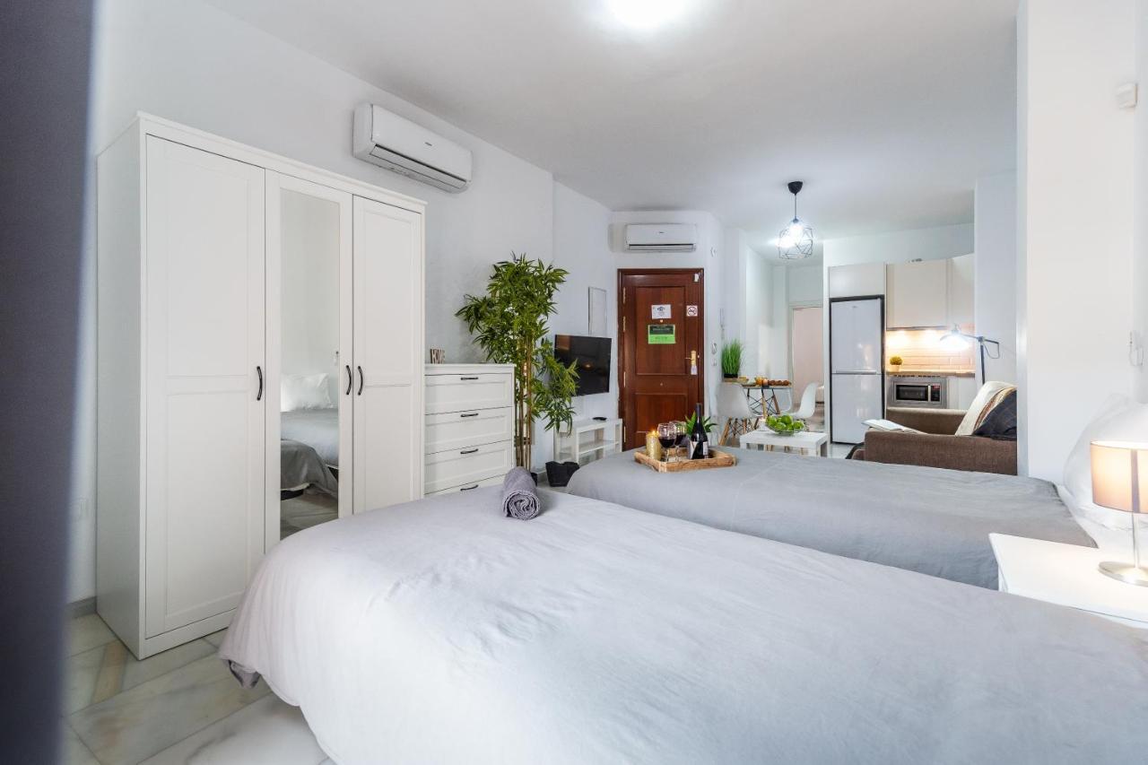 Apartamentos Centro Marmoles - Malaga — Fotos 1
